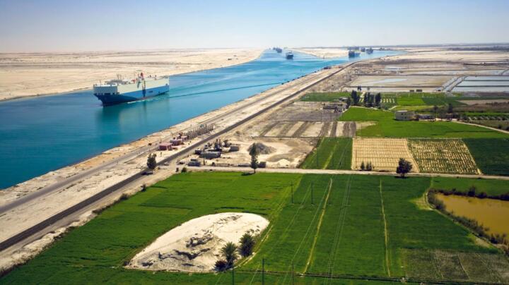 ... der Suezkanal (17.000) ...