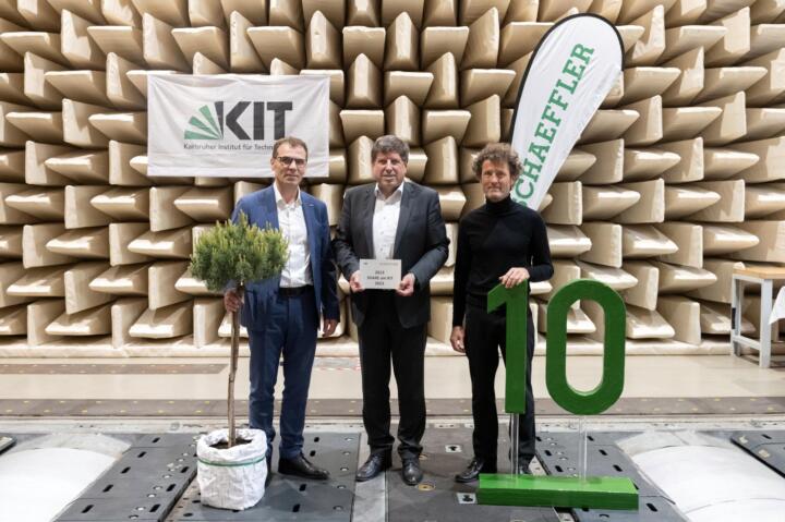 Strong through cooperation