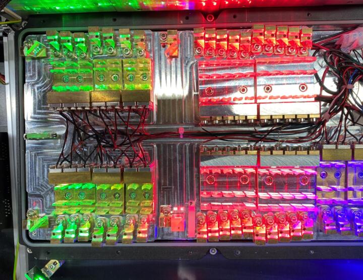 Klanglichter’ works with such RGB laser modules (red, green, blue)