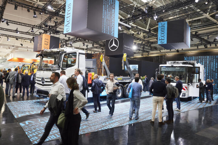 The Mercedes eArocs 400 – for the first time, in 2026, Daimler Truck is going to ...