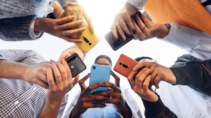 Smartphones: Nein, nicht jeder sah das Smartphone voraus, auf das wir ständig st ...
