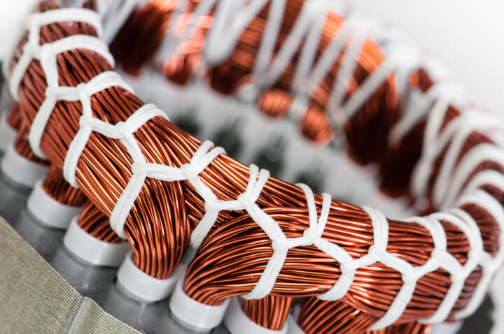 Die Stärken der Runddraht-Wicklung sind die niedrigen frequenzabhängigen Verlust ...