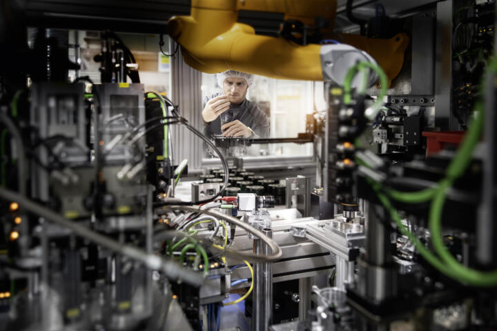 Global verknüpftes Fertigungsnetzwerk